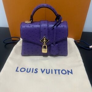 Louis Vuitton BNIB Rose Des vents Exotic ostrich mini bag
